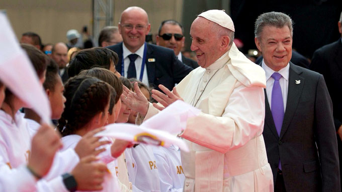 Papa Francisco eleva este jueves su oración de paz en la capital colombiana (+ video) Papa Francisco eleva este jueves su oración de paz en la capital colombiana (+ video)