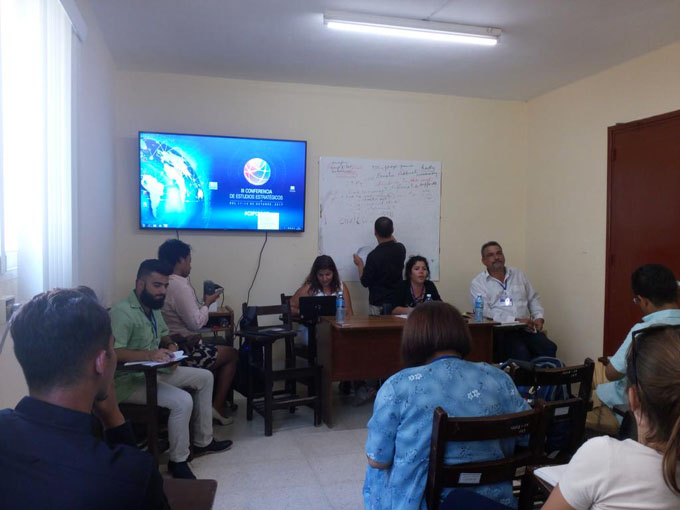 Debatirán en Cuba política exterior de administración de Donald Trump (+ fotos) Debatirán en Cuba política exterior de administración de Donald Trump (+ fotos)