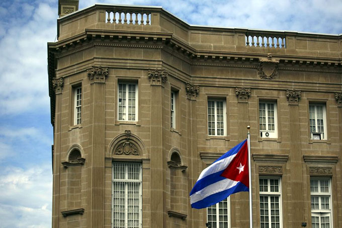EE.UU. ordena salida de 15 diplomáticos cubanos de Washington (+ video) EE.UU. ordena salida de 15 diplomáticos cubanos de Washington (+ video)