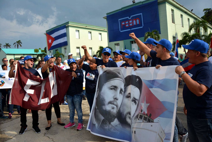 Delegados al Festival salen hoy con Cuba en letras mayúsculas (+ fotos) Delegados al Festival salen hoy con Cuba en letras mayúsculas (+ fotos)