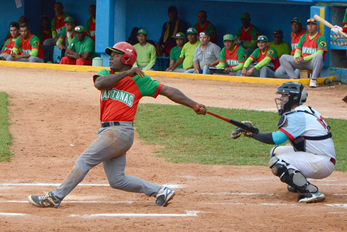 Las Tunas busca barrida y consolidar liderato en beisbol cubano Las Tunas busca barrida y consolidar liderato en beisbol cubano