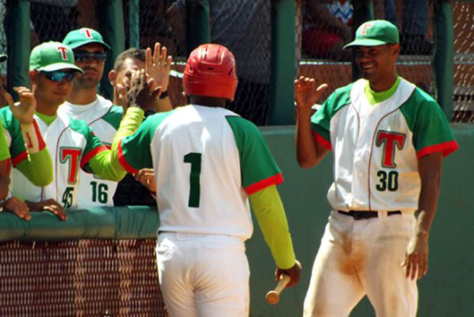 Las Tunas barre a Artemisa y amplía ventaja en béisbol cubano Las Tunas barre a Artemisa y amplía ventaja en béisbol cubano