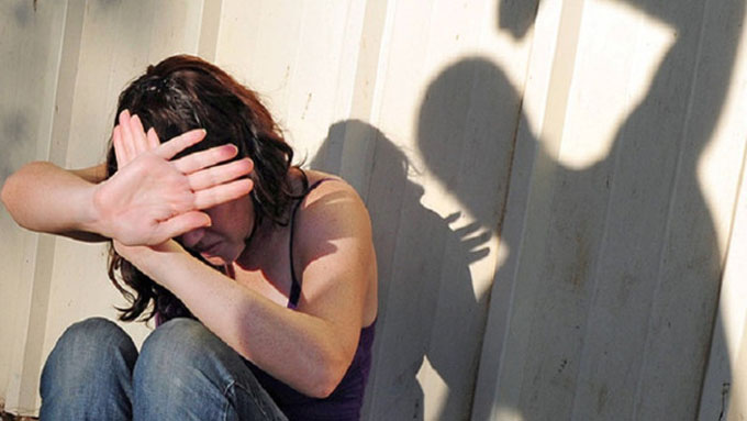 Violencia contra la mujer: Todas podemos decir basta Violencia contra la mujer: Todas podemos decir basta