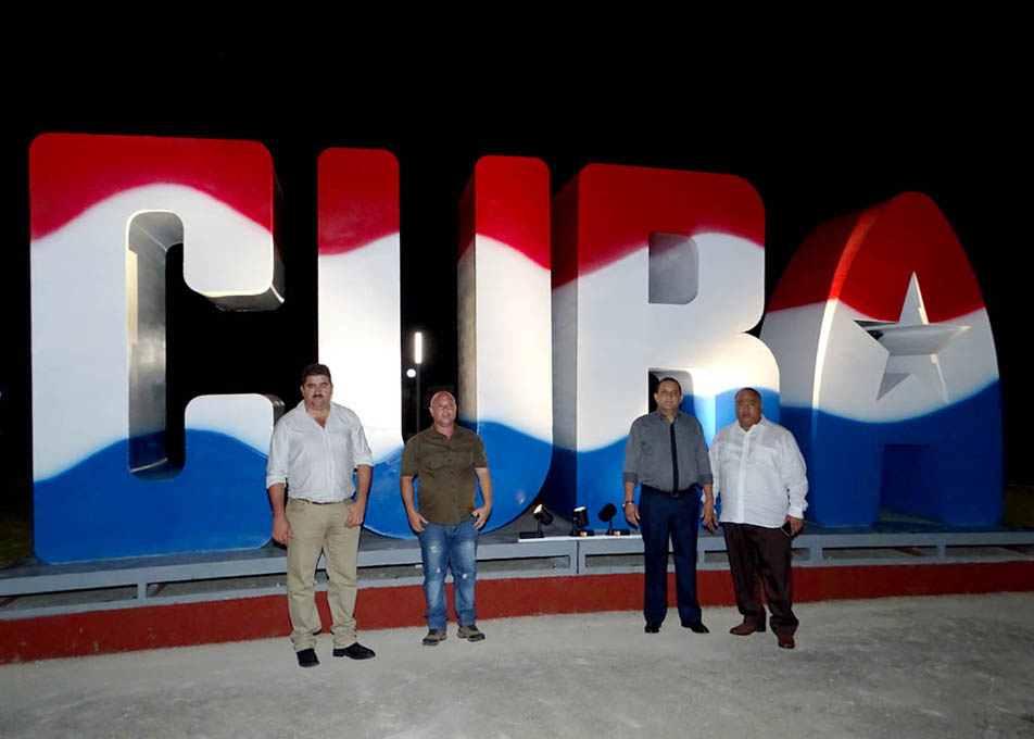 Bayamo se llena de Cuba (+ fotos) Bayamo se llena de Cuba (+ fotos)
