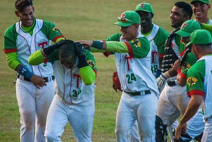 Leñadores podrán volver a casa tras domar a los Leones en su selva Leñadores podrán volver a casa tras domar a los Leones en su selva