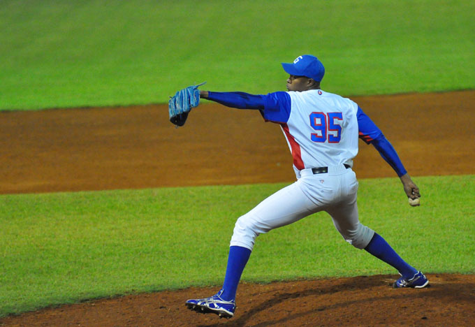 Ya son nueve los peloteros cubanos contratados en ligas foráneas Ya son nueve los peloteros cubanos contratados en ligas foráneas