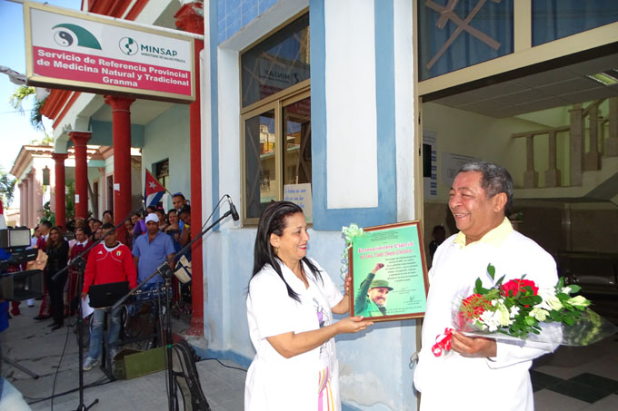 Arriba a su octavo cumpleaños Centro de Medicina Natural Arriba a su octavo cumpleaños Centro de Medicina Natural