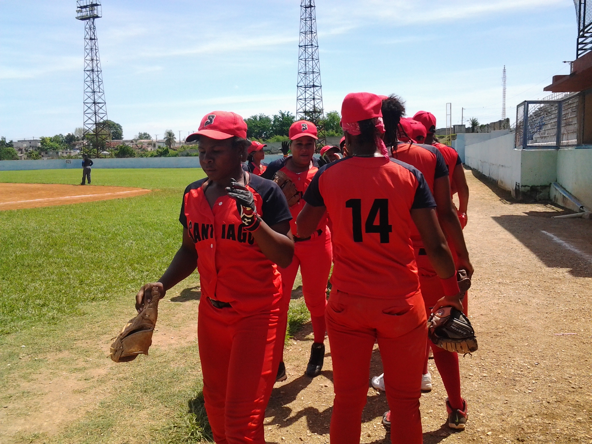 Granmenses mantienen invicto en zonal de béisbol femenino Granmenses mantienen invicto en zonal de béisbol femenino