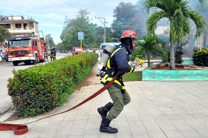 Inicia semana de protección contra incendios (+ fotos) Inicia semana de protección contra incendios (+ fotos)