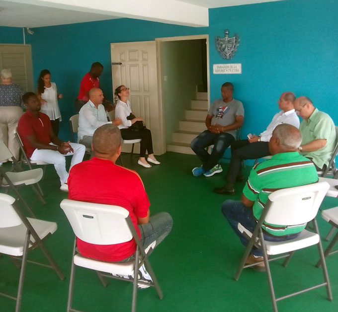 Continúa visita de trabajo vicecanciller cubano por el Caribe (+ fotos) Continúa visita de trabajo vicecanciller cubano por el Caribe (+ fotos)