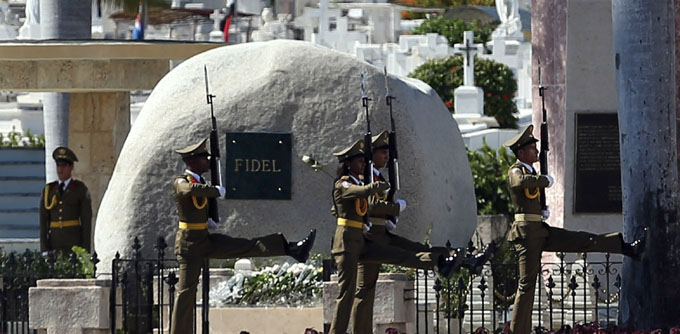 Presidente de la India rinde honores al líder cubano Fidel Castro Presidente de la India rinde honores al líder cubano Fidel Castro