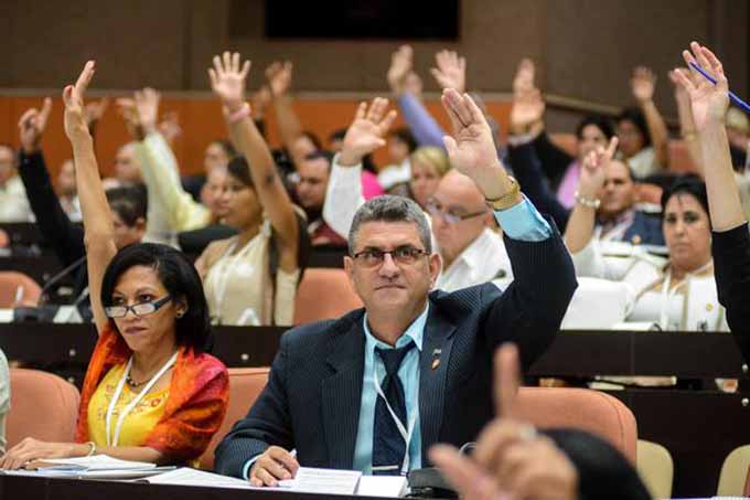 Parlamento da luz verde a consulta de proyecto constitucional Parlamento da luz verde a consulta de proyecto constitucional