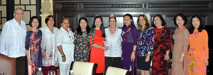 Cuba y Vietnam dialogan en La Habana sobre empoderamiento femenino Cuba y Vietnam dialogan en La Habana sobre empoderamiento femenino