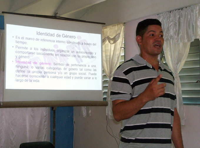 Realizan en Bayamo taller sobre la prevención de la trata de personas Realizan en Bayamo taller sobre la prevención de la trata de personas
