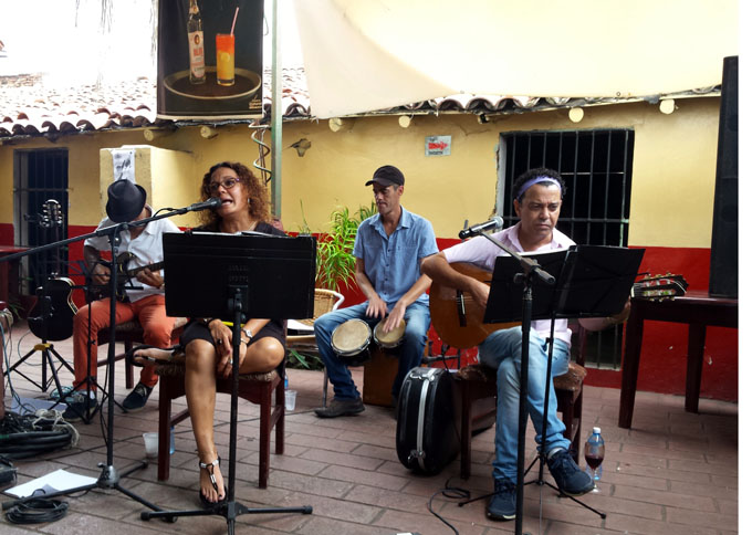 Lynn Milanés, otra vez de la mano de Bayamo (+ fotos y video) Lynn Milanés, otra vez de la mano de Bayamo (+ fotos y video)