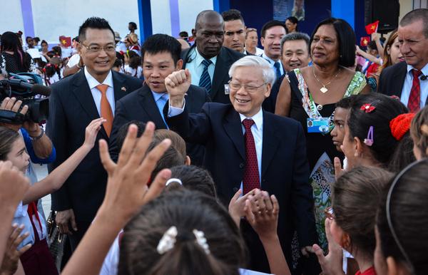 Líderes vietnamitas felicitan a Cuba por Día de la Rebeldía Nacional Líderes vietnamitas felicitan a Cuba por Día de la Rebeldía Nacional