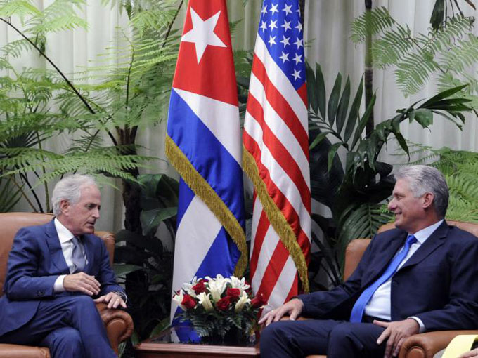 Recibió Díaz-Canel al Presidente del Comité de Relaciones Exteriores del Senado de los Estados Unidos Recibió Díaz-Canel al Presidente del Comité de Relaciones Exteriores del Senado de los Estados Unidos