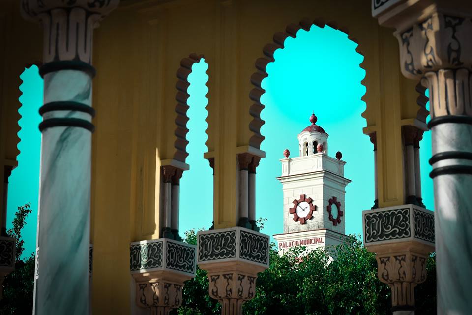 Eterno amor a un símbolo arquitectónico Eterno amor a un símbolo arquitectónico