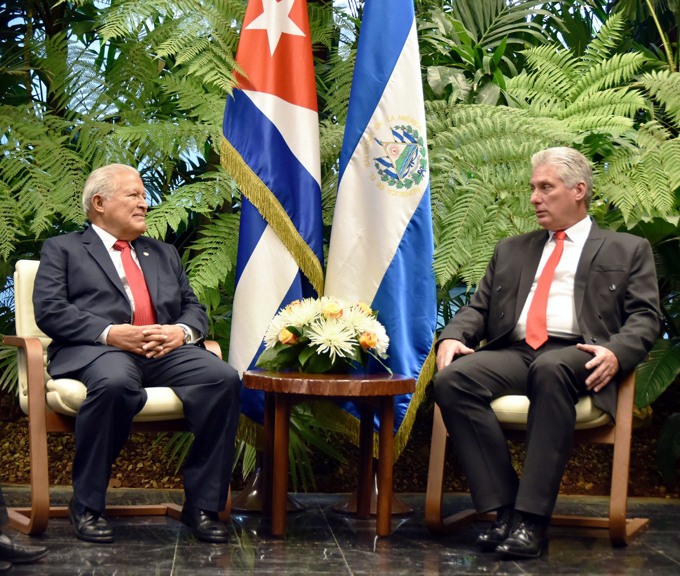 Presidente de Cuba recibe a su par de El Salvador Presidente de Cuba recibe a su par de El Salvador