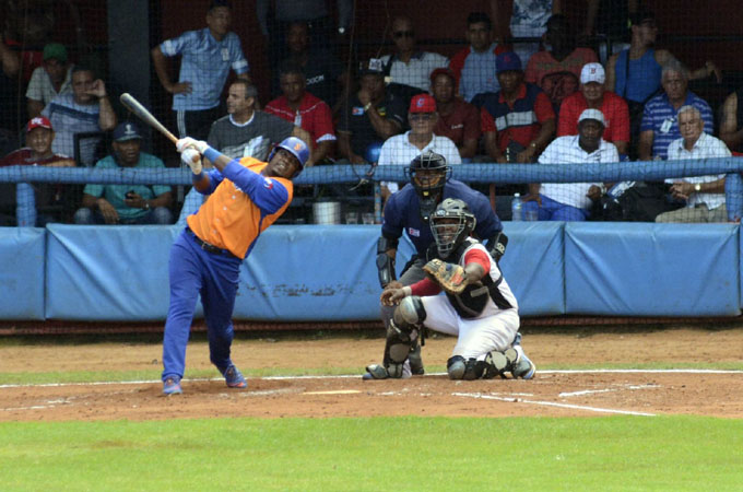 Gallos ceden por séptima subserie al hilo y comprometen boleto a play off Gallos ceden por séptima subserie al hilo y comprometen boleto a play off