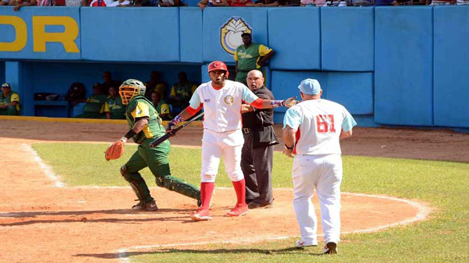 Béisbol cubano: entre protestas y expulsiones anda el juego Béisbol cubano: entre protestas y expulsiones anda el juego