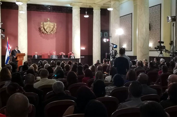 Asiste Díaz-Canel a apertura de año judicial en Cuba Asiste Díaz-Canel a apertura de año judicial en Cuba