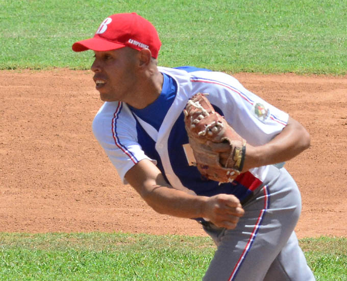 Incendiarios se acercan a la 20 en Series provinciales del béisbol Incendiarios se acercan a la 20 en Series provinciales del béisbol
