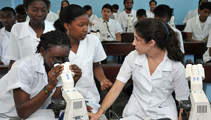 Estudiantes de medicina congoleses piden disculpas a Cuba Estudiantes de medicina congoleses piden disculpas a Cuba