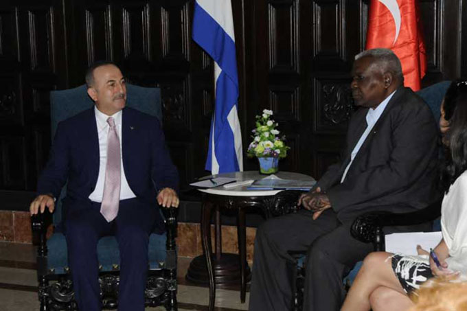 Insiste Canciller turco en aumentar relaciones económicas con Cuba Insiste Canciller turco en aumentar relaciones económicas con Cuba