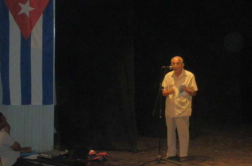 Honran a combatiente manzanillero Honran a combatiente manzanillero
