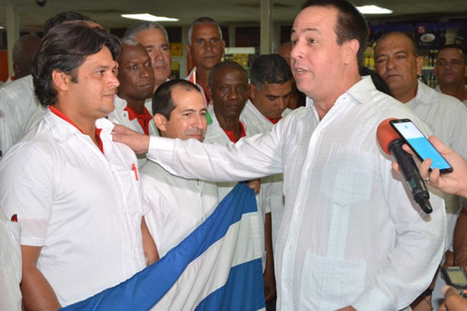 Llega a Cuba brigada que brindó ayuda médica en Mozambique Llega a Cuba brigada que brindó ayuda médica en Mozambique
