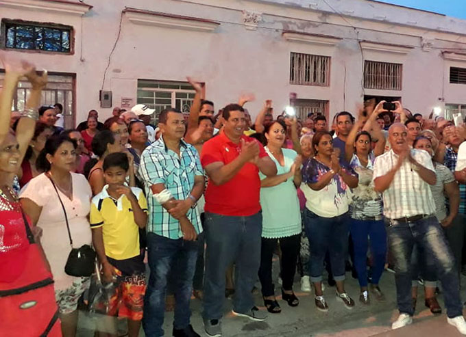 Júbilo por partida doble en Manzanillo Júbilo por partida doble en Manzanillo