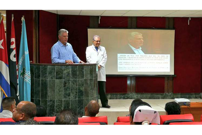 Recorre Díaz-Canel emblemático hospital ortopédico de La Habana (+Fotos) Recorre Díaz-Canel emblemático hospital ortopédico de La Habana (+Fotos)