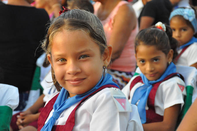 Nuevo curso escolar acogerá a más de un millón de estudiantes cubanos Nuevo curso escolar acogerá a más de un millón de estudiantes cubanos