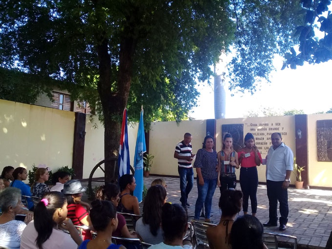 Las mujeres de Fidel y Céspedes (+ fotos y audios) Las mujeres de Fidel y Céspedes (+ fotos y audios)