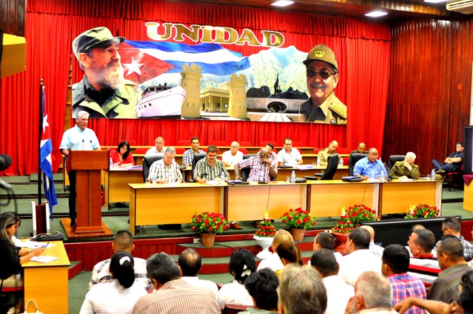 Consolidaremos el sentimiento de resistencia y victoria Consolidaremos el sentimiento de resistencia y victoria
