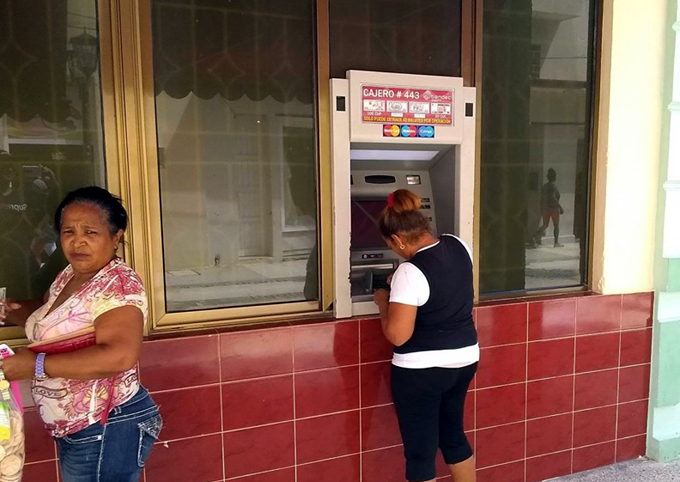 Resaltan beneficios del dinero electrónico Resaltan beneficios del dinero electrónico