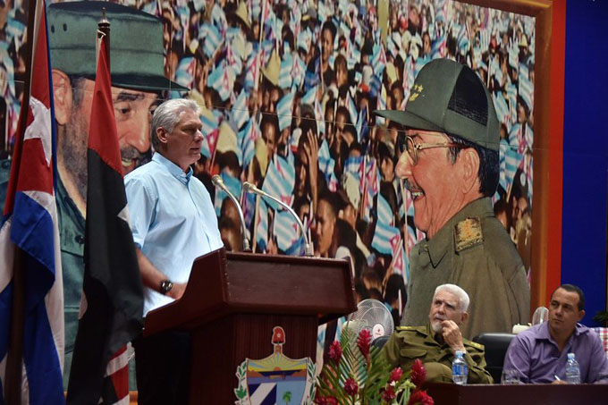 Díaz-Canel realza respuesta de cubanos ante situación energética Díaz-Canel realza respuesta de cubanos ante situación energética