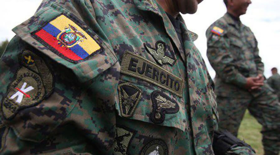 Fuerzas Armadas amplía toque de queda en Ecuador a 24 horas Fuerzas Armadas amplía toque de queda en Ecuador a 24 horas