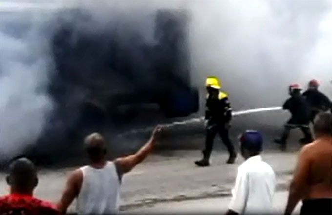 En estado crítico extremo pacientes de accidente en Bayamo (+ video) En estado crítico extremo pacientes de accidente en Bayamo (+ video)