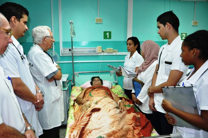 Acreditan en Bayamo especialidad de Medicina interna (+audio) Acreditan en Bayamo especialidad de Medicina interna (+audio)