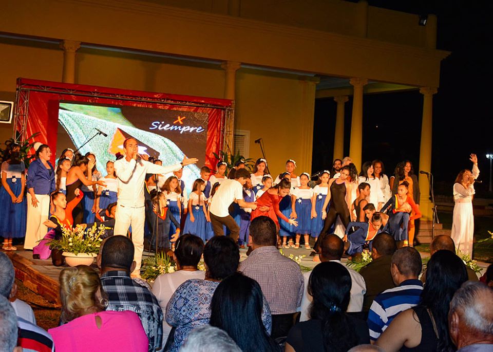 Homenaje cultural a Fidel desde la Cuna de la Nacionalidad (+ fotos) Homenaje cultural a Fidel desde la Cuna de la Nacionalidad (+ fotos)