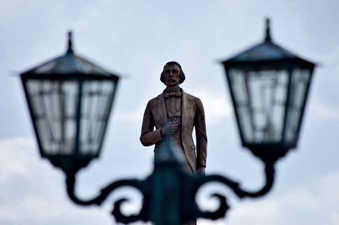 Díaz-Canel: Preservar la memoria histórica es un asunto de todos Díaz-Canel: Preservar la memoria histórica es un asunto de todos