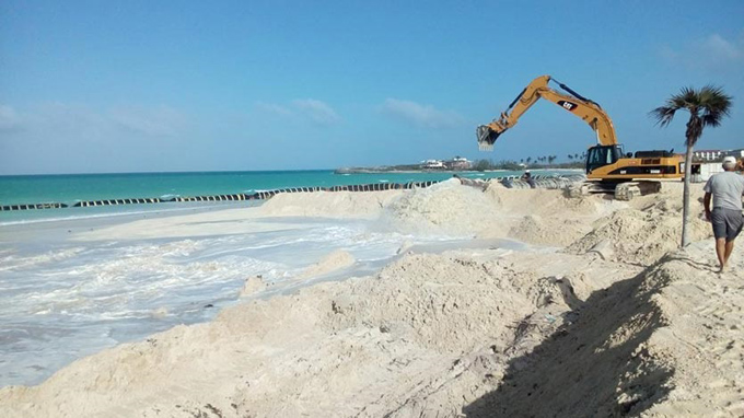 Vertimientos de arena en Varadero: una alternativa para el futuro (+ Fotos) Vertimientos de arena en Varadero: una alternativa para el futuro (+ Fotos)