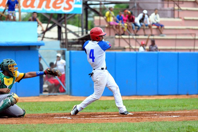 Buey Arriba revive el sueño de su primera corona en pelota granmense Buey Arriba revive el sueño de su primera corona en pelota granmense