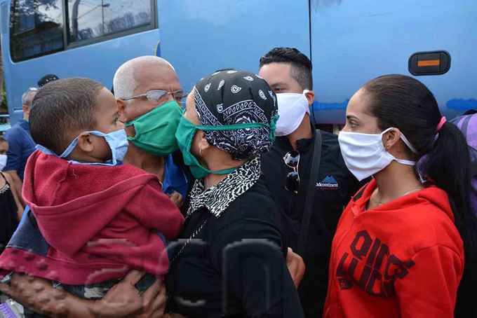 Desde Granma, voces por la esperanza (+fotos y video) Desde Granma, voces por la esperanza (+fotos y video)