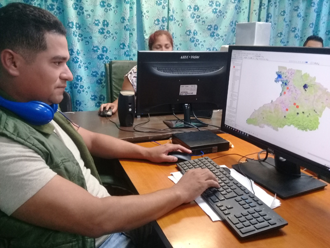 Estudio determina emisión de gases por incendios forestales (+audio y video) Estudio determina emisión de gases por incendios forestales (+audio y video)