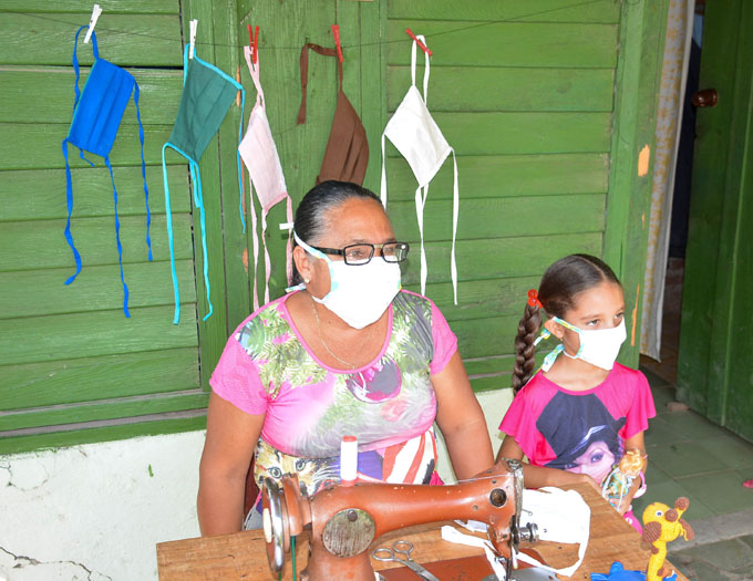 Incrementan aportes campesinos en gesto solidario en Granma Incrementan aportes campesinos en gesto solidario en Granma
