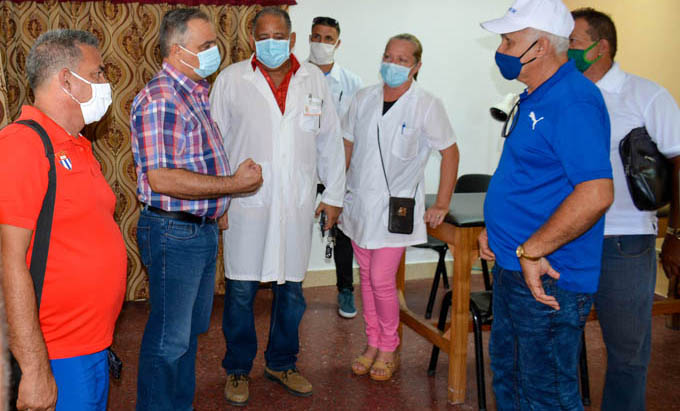 Presidente del Inder constata empeños del deporte granmense Presidente del Inder constata empeños del deporte granmense