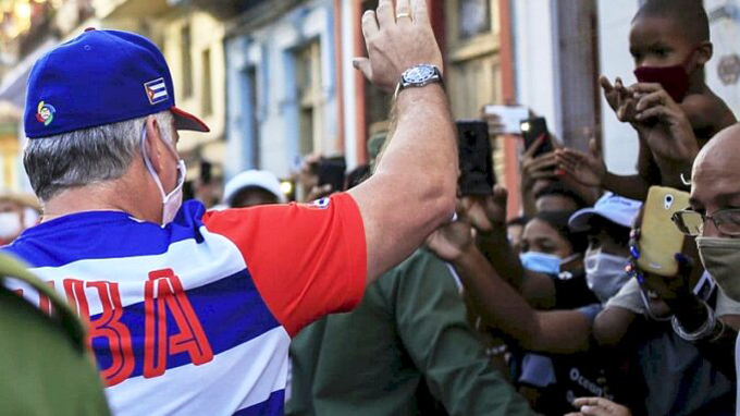 Participa Díaz-Canel en acto de apoyo de la sociedad civil cubana a la Revolución Participa Díaz-Canel en acto de apoyo de la sociedad civil cubana a la Revolución
